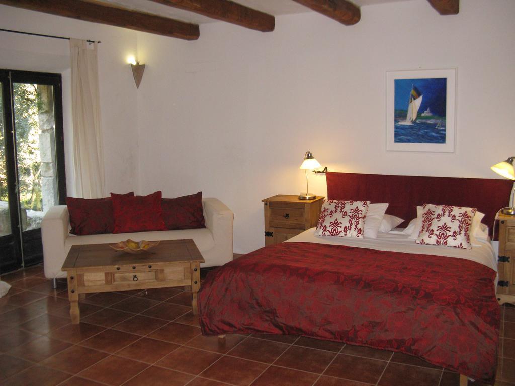 Hotel Mas Pelegri Serinya Номер фото