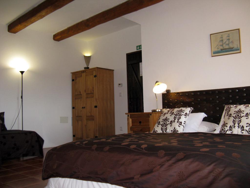 Hotel Mas Pelegri Serinya Номер фото